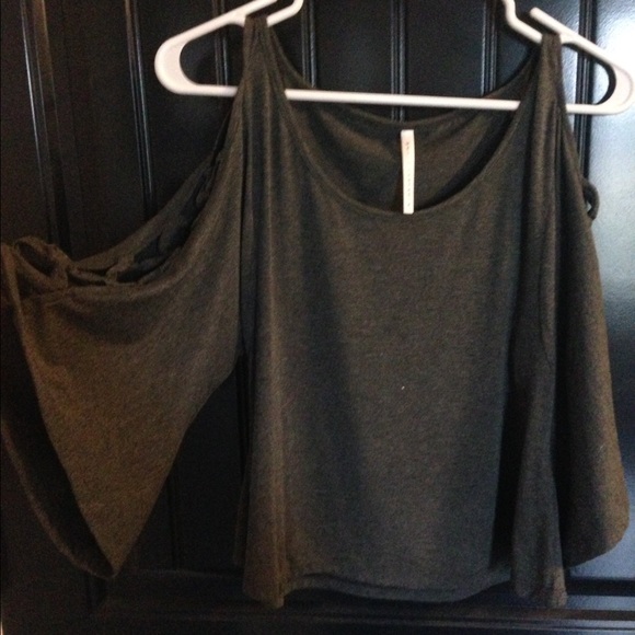Gray top