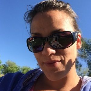 Meet your Posher, Jasmine