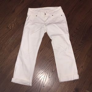 White denim Abercrombie and Fitch capris