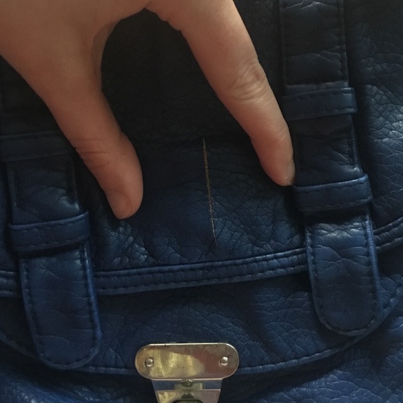 Blue cross-body - Picture 2 of 3