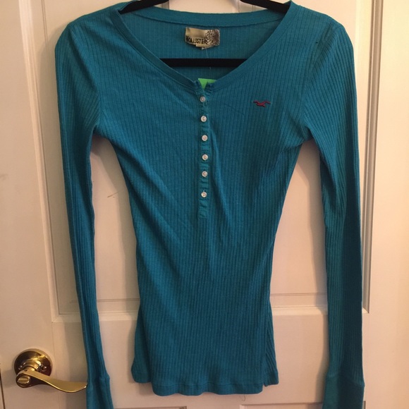 Hollister 1/2 button long sleeve top