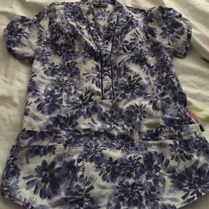 Floral scrub top