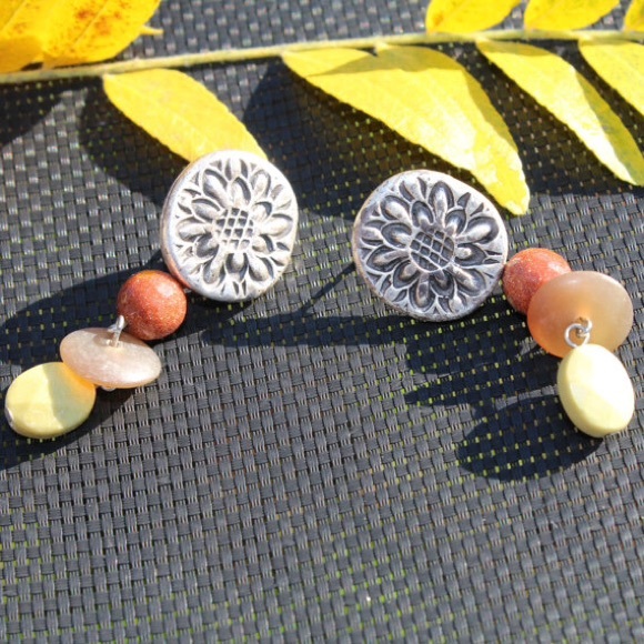 Boho dangle earrings - Picture 3 of 4