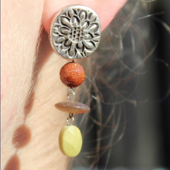 Boho dangle earrings - Picture 4 of 4