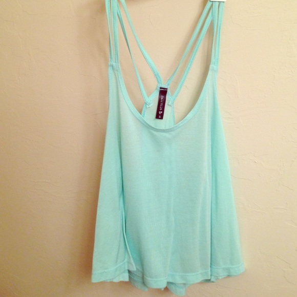 Spaghetti strap (cross strap) tank crop top