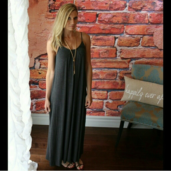 Boutique Dresses & Skirts - BOUTIQUE maxi dress