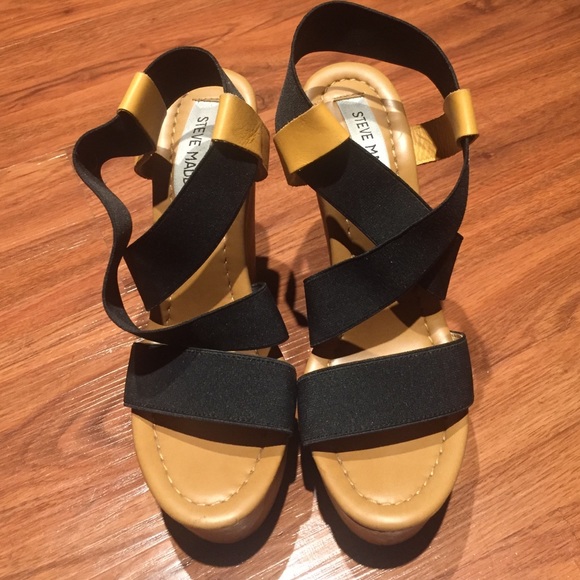 Steve Madden wedges- only worn once!