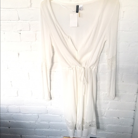 Ethereal white dress - Picture 4 of 4