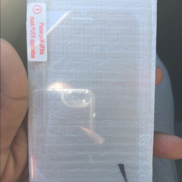 Free iPhone 6s screen protector