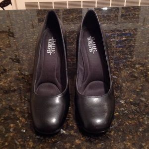 Classic Elements Blk 3" heel 7.5 WIDE Worn once!