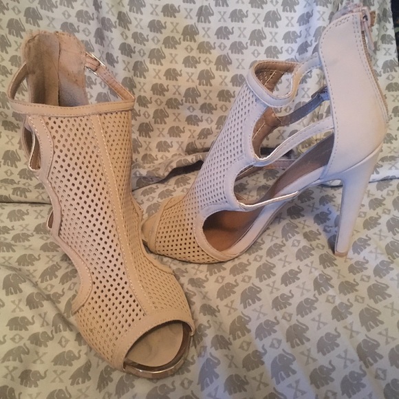 Heels - Picture 1 of 1