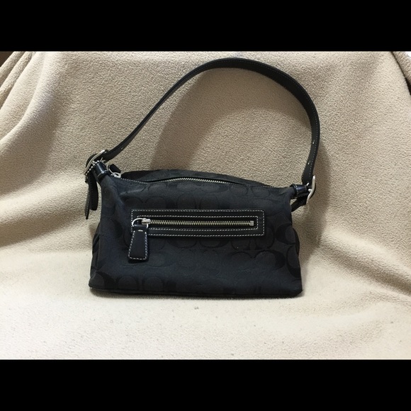 3 Coach purses - Picture 2 of 3