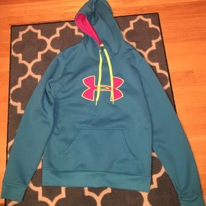 Medium under armour hoodie