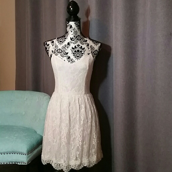 Abercrombie & Fitch Dresses & Skirts - ABERCROMBIE & FITCH SMALL PINK & IVORY LACE DRESS