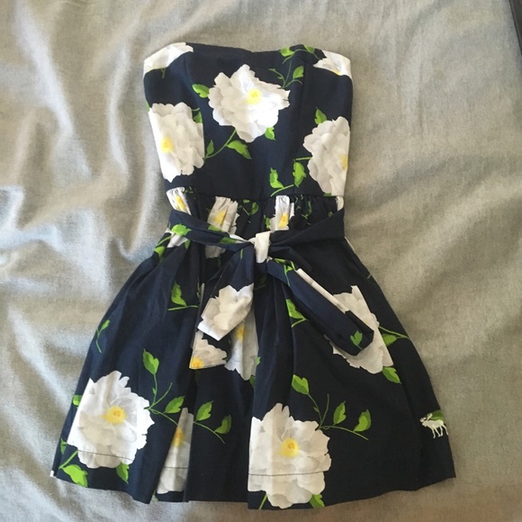 Abercrombie&Fitch floral strapless dress