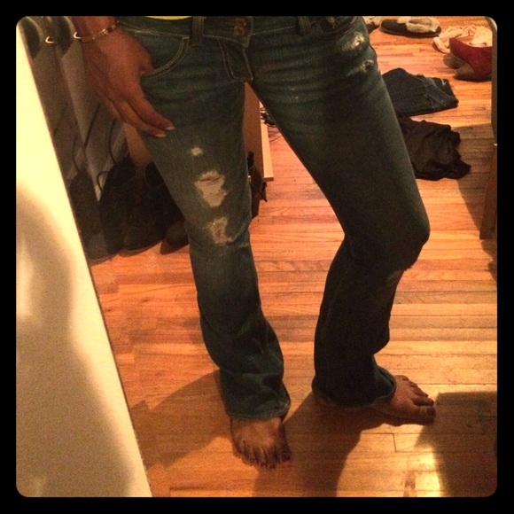 Destroyed artist jeans