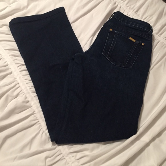 Jennifer Lopez jeans