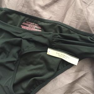 New VS medium bottoms