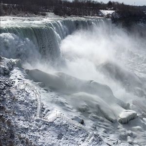 Meet your Posher, Leigh