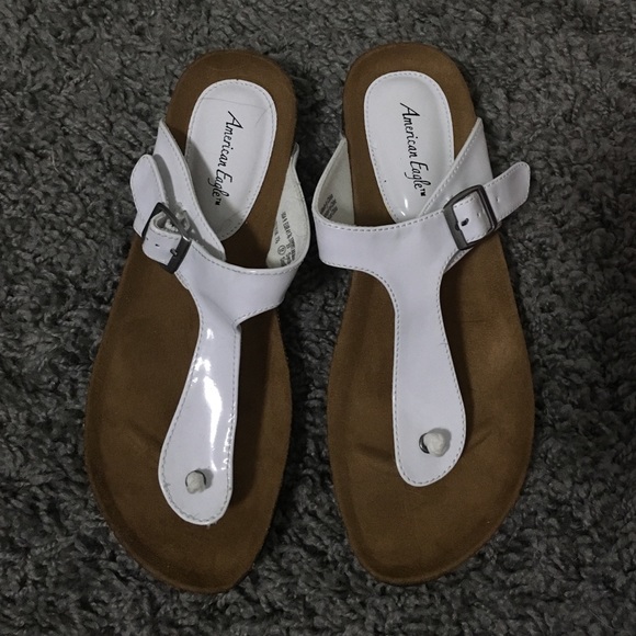 GOING SOON ✨ Like new white sandals.