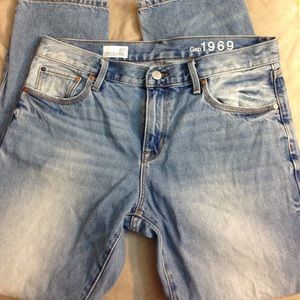 GAP sexy boyfriend jeans