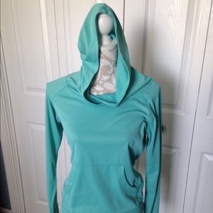 Hooded Patagonia Spring Pullover Color Correction