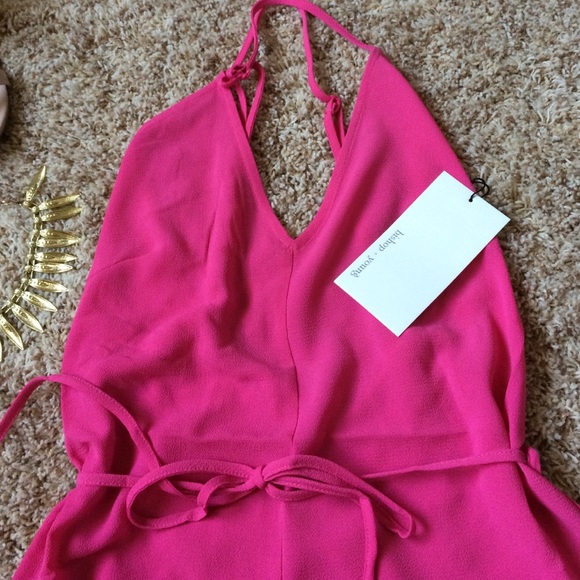 NWT Pink backless romper - Picture 4 of 4