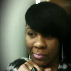 Meet your Posher, Sheneka