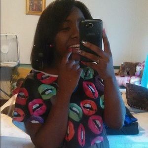 Meet your Posher, Mia