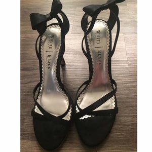 White House Black Market Bow Heels