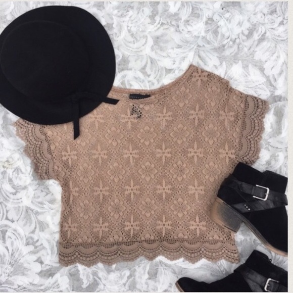 Crochet & Lace Top - Picture 4 of 5