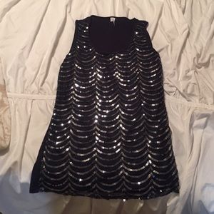 Sequenced navy blue tank top