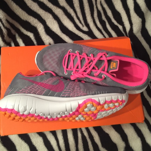💕Nike Flex Fury 💕 - Picture 3 of 4