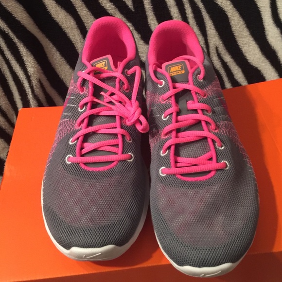 💕Nike Flex Fury 💕 - Picture 4 of 4
