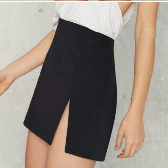 NASTY GAL Black Shirt - Picture 2 of 4