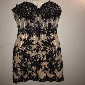 Angela and Alison 41039