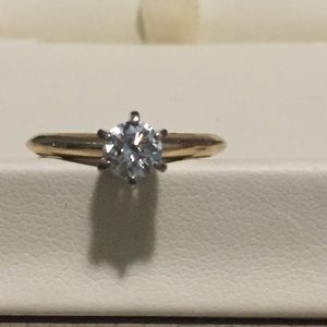 1/2 carat authentic diamond 14k yellow gold