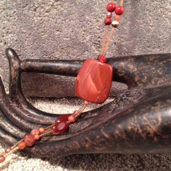 Long tassel necklace - Picture 2 of 3