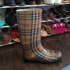 Burberry Rainboots