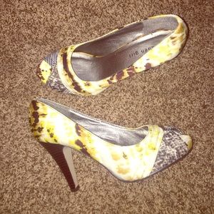 Madden girl heels size 9.5