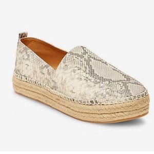 Espadrille slip on's