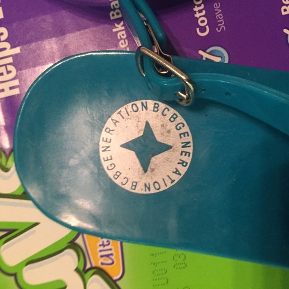 BCBG SANDLE - Picture 4 of 4