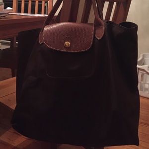 Brown longchamp purse