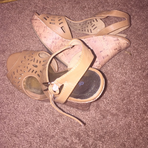 Wedge sandals