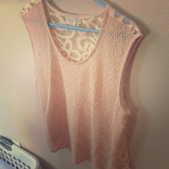 Sleeveless pink pattern sheer blouse