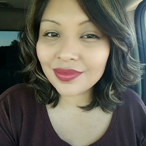 Meet your Posher, Alena