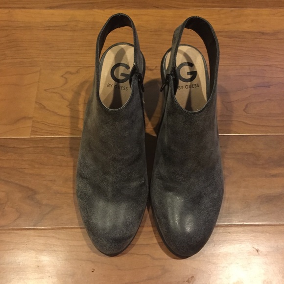 High heel shoe