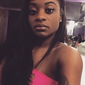 Meet your Posher, Anissa