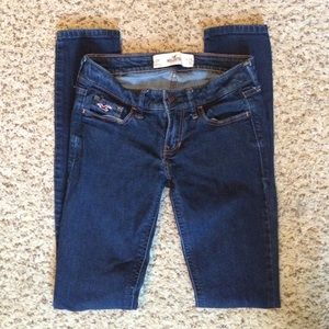 Hollister dark wash skinny jeans