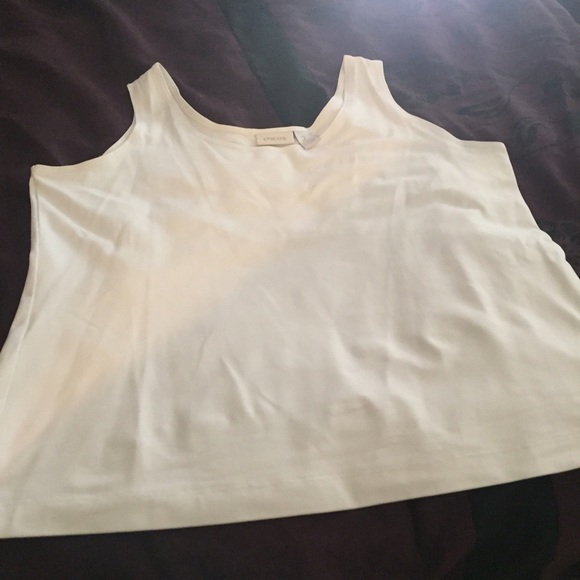 White layering tank. Chicos